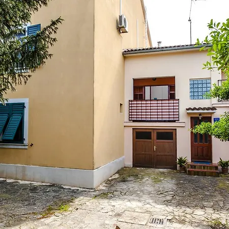 Apartments Aja And Stefy Rovinj Kültér fotó